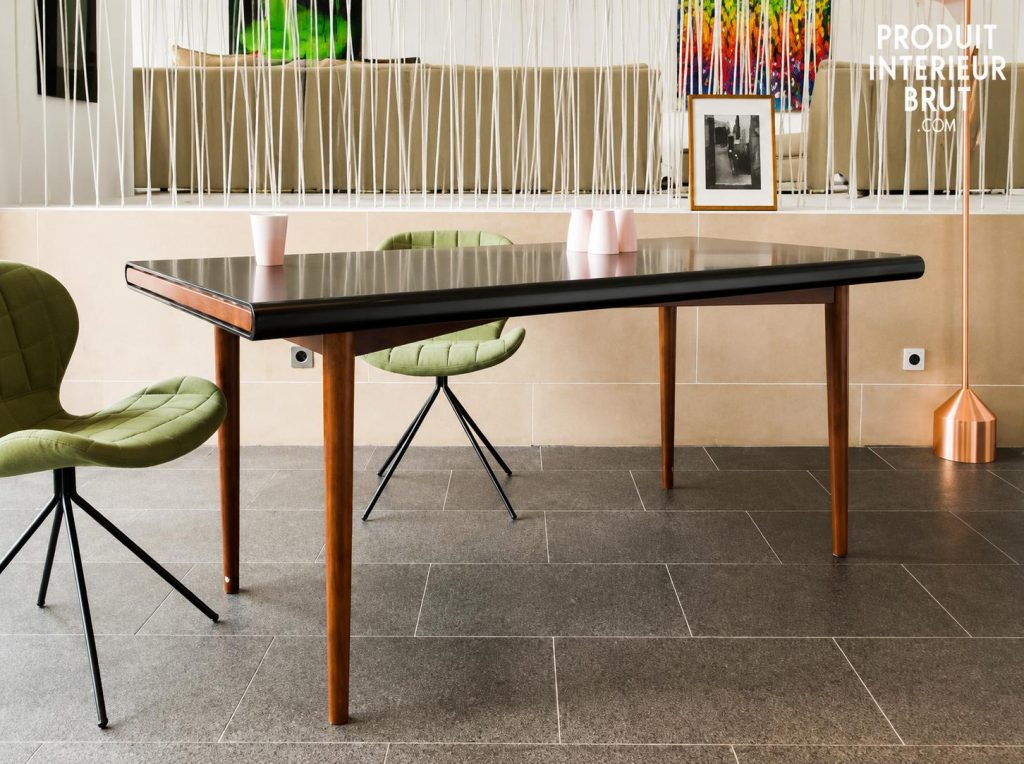Bois finement travaillé, métal et tissu : la finesse du style scandinave