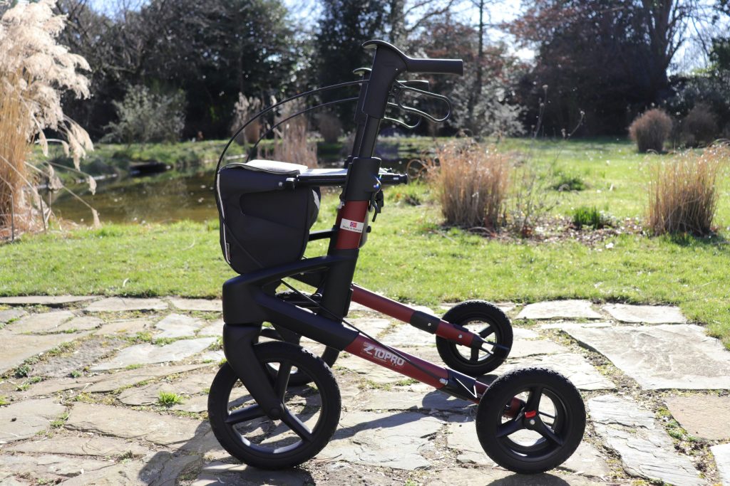 La poussette-canne GoodBaby QBit+ 2ème âge est ultra compacte