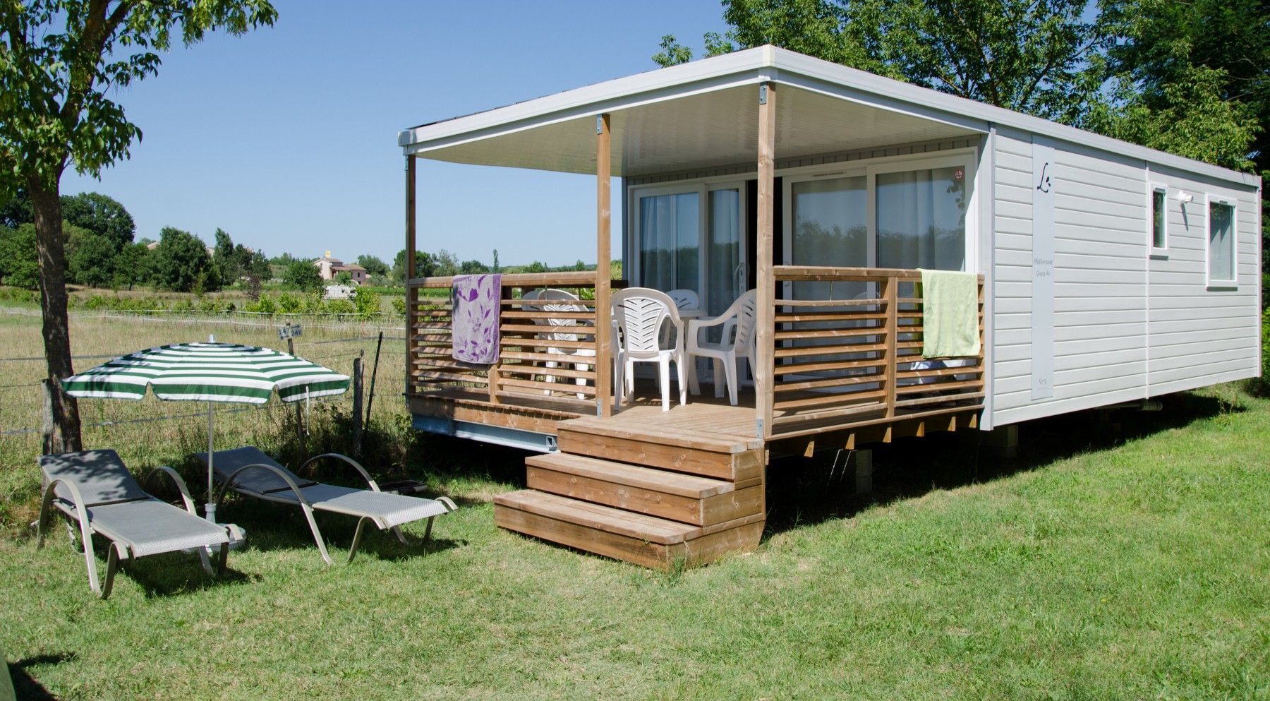 Louez un mobil-home au camping 4* la Grand’Terre à Ruoms pour sublimer vos vacances en Ardèche