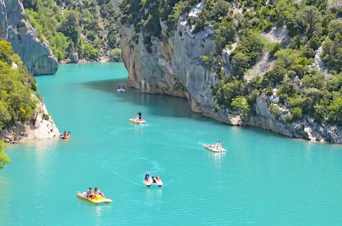 Comment choisir un camping pour des vacances réussies.