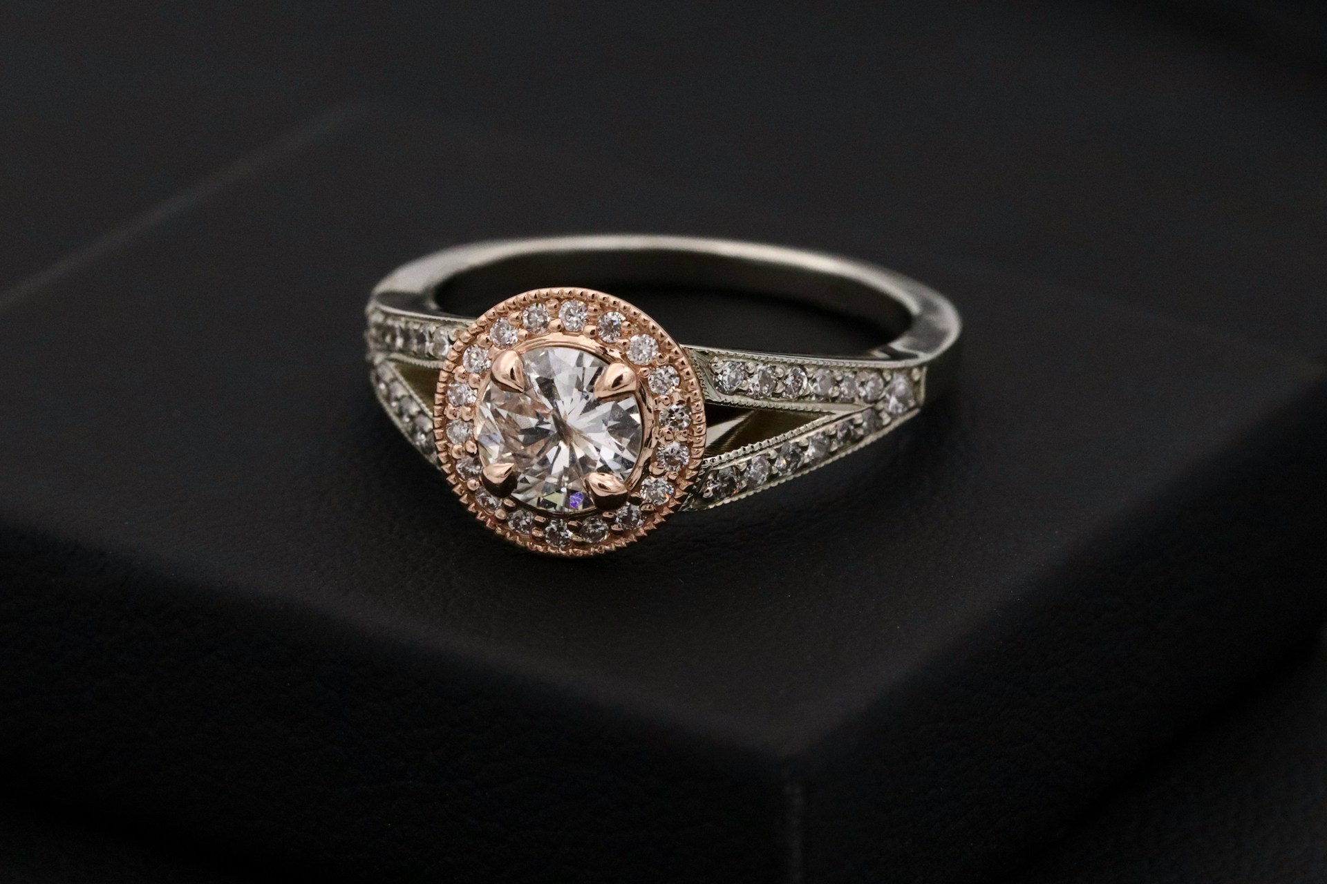 Bijoux femme et homme : vaut-il mieux de l’or ou de l’argent ?